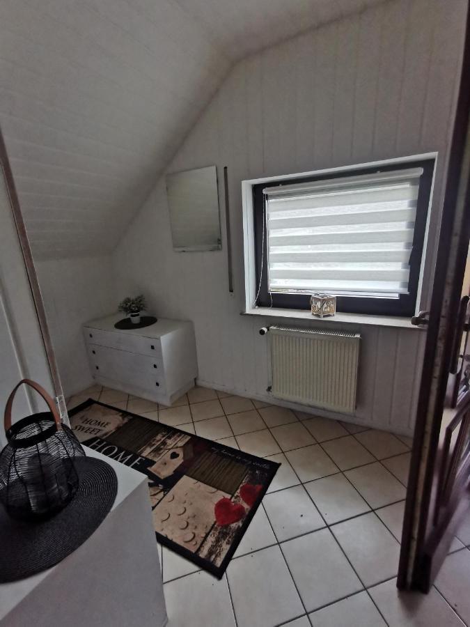 Zur Langen Heide Apartment